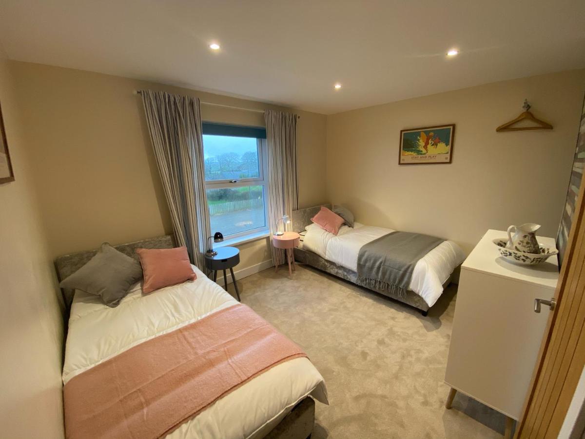 Noddfa Farm Guest House Haverfordwest Buitenkant foto